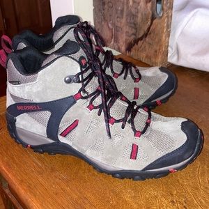 Merrill Hiking Boots